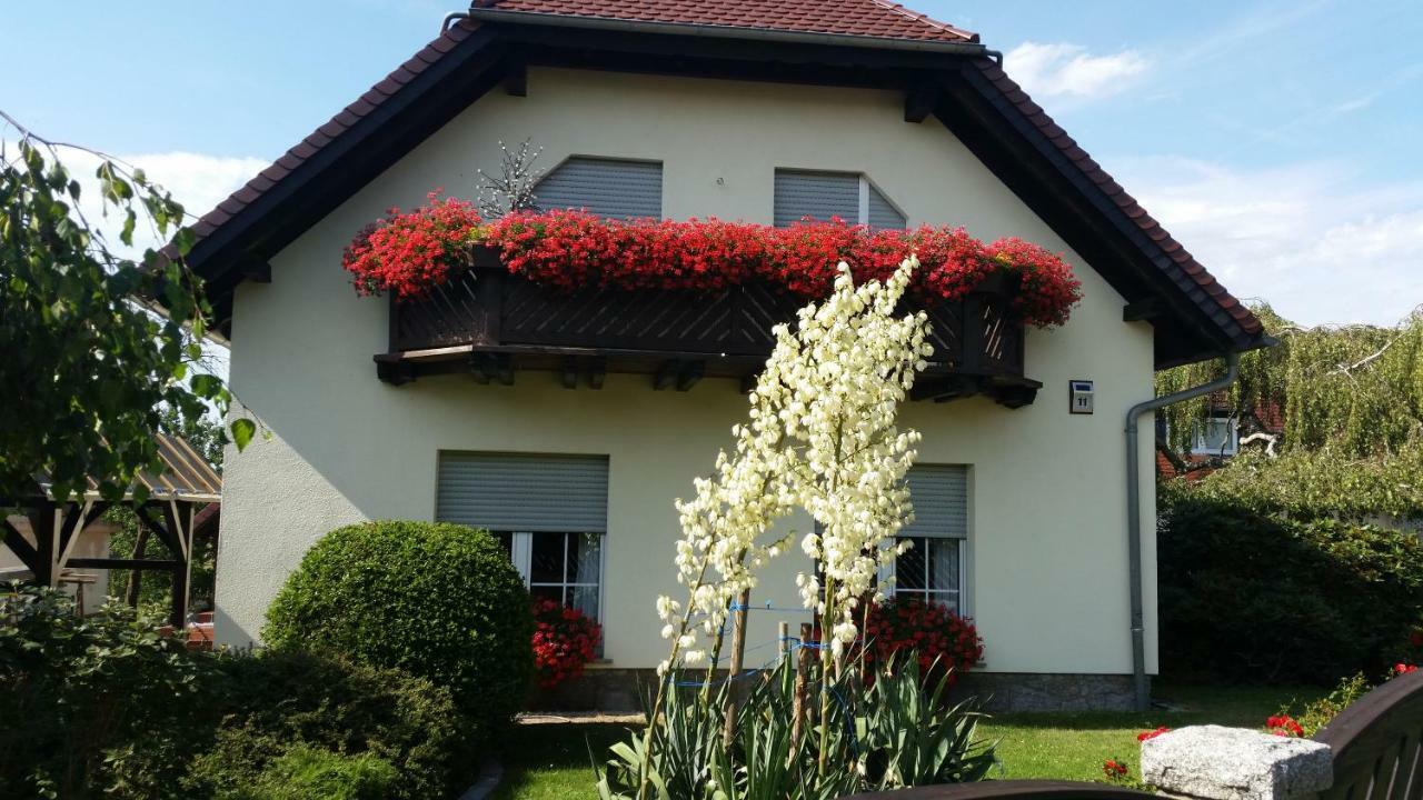 Studio Orchidee Weissig  Exterior photo